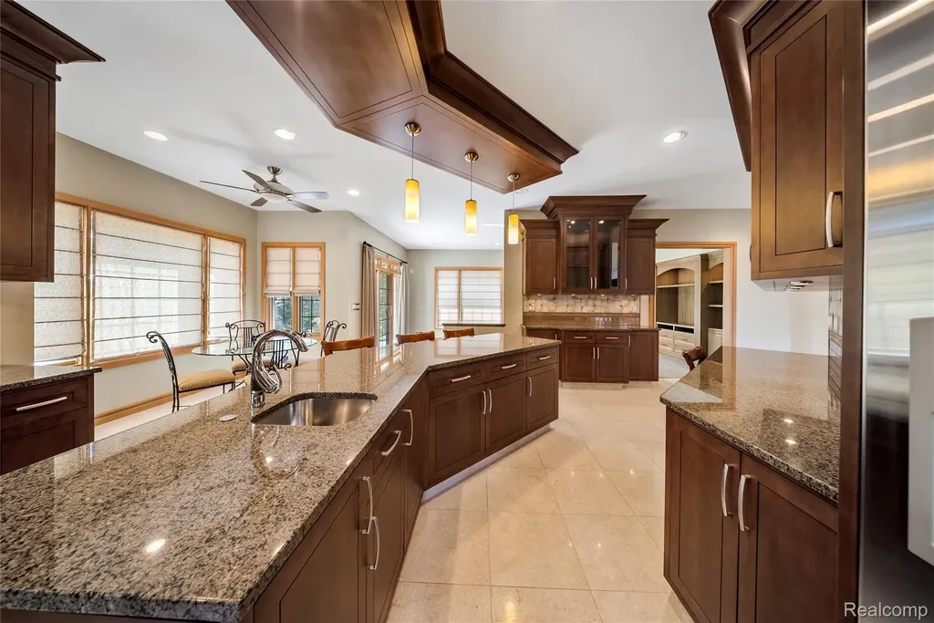 9281 Island Drive Grosse Ile Township MI 48138