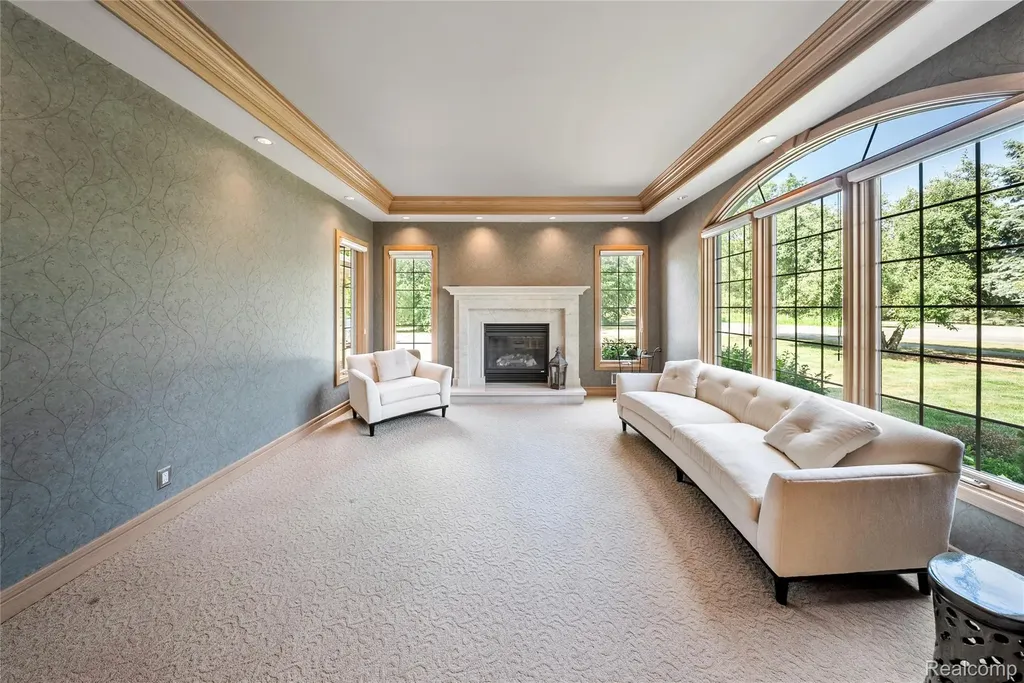 9281 Island Drive Grosse Ile Township MI 48138