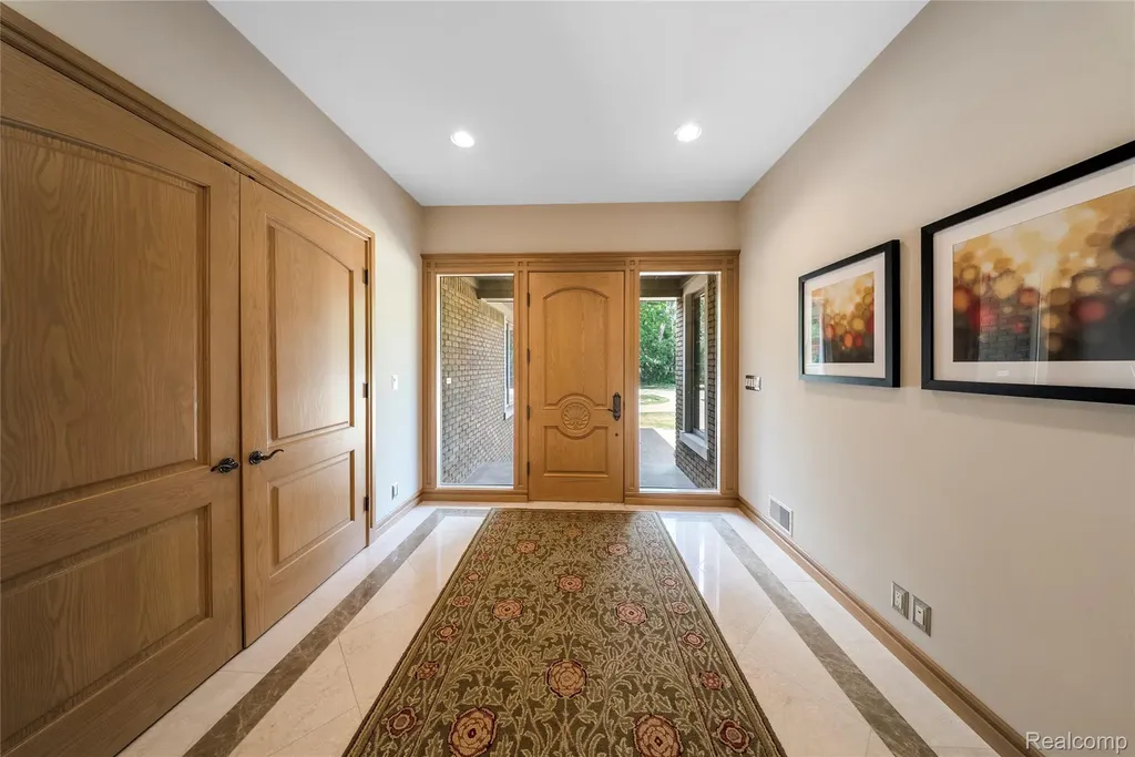 9281 Island Drive Grosse Ile Township MI 48138