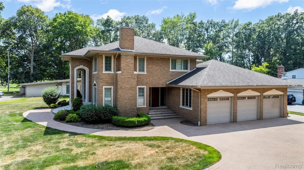 9281 Island Drive Grosse Ile Township MI 48138