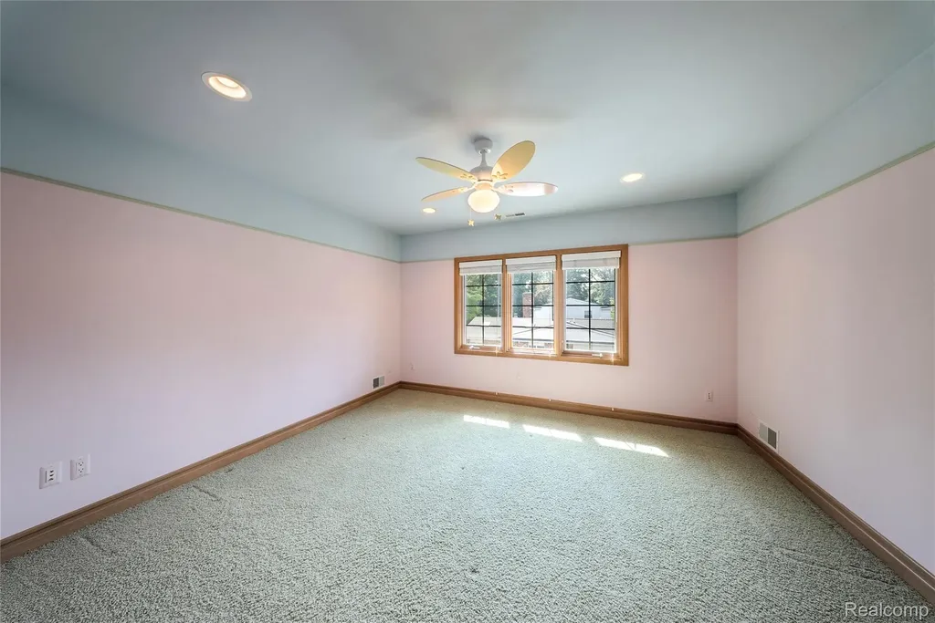 9281 Island Drive Grosse Ile Township MI 48138