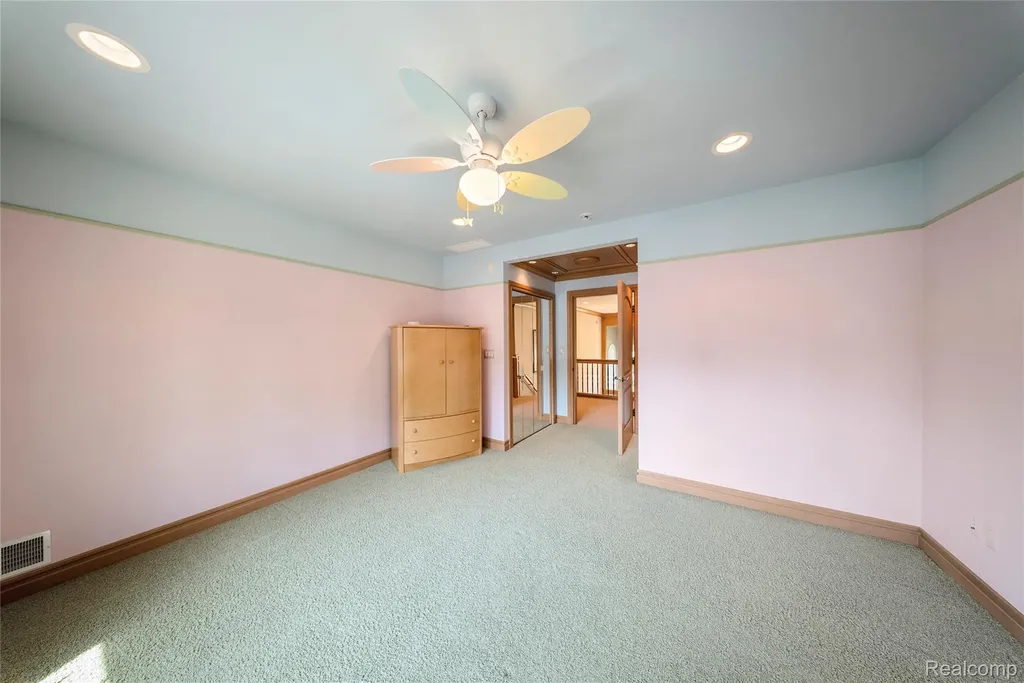 9281 Island Drive Grosse Ile Township MI 48138