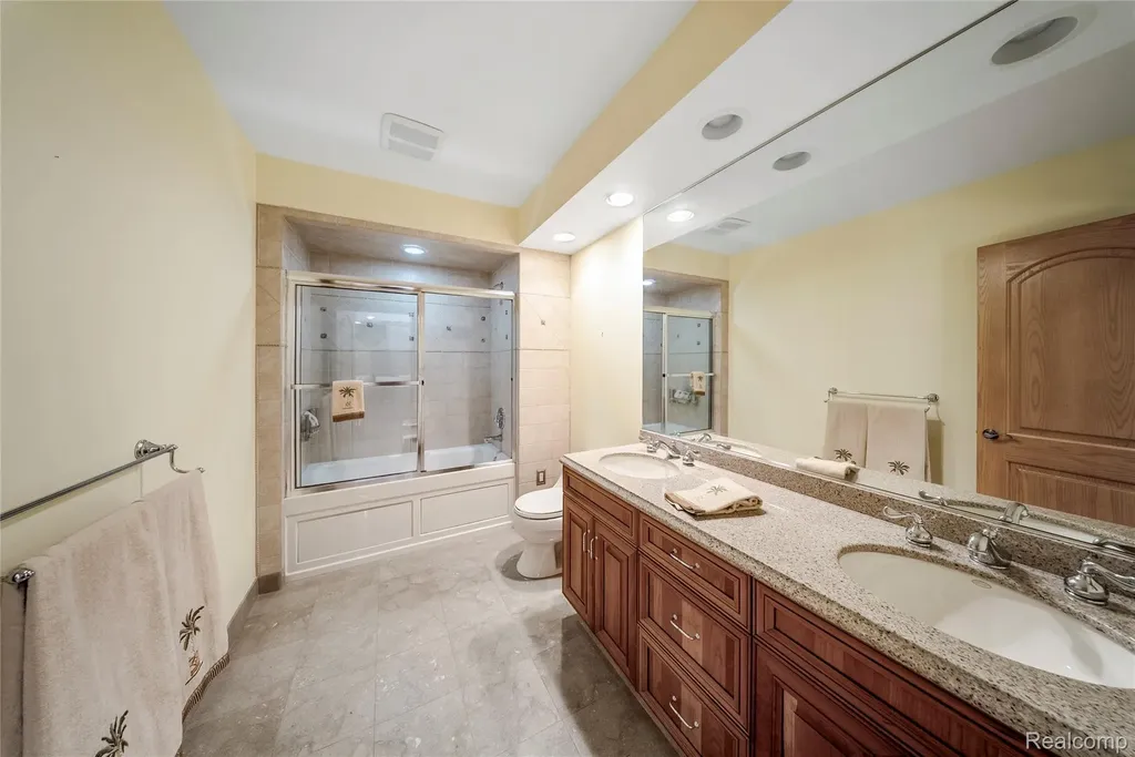 9281 Island Drive Grosse Ile Township MI 48138