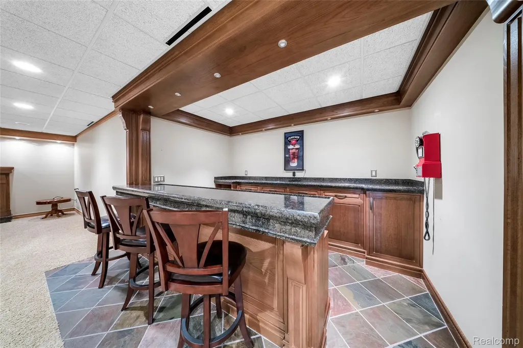 9281 Island Drive Grosse Ile Township MI 48138