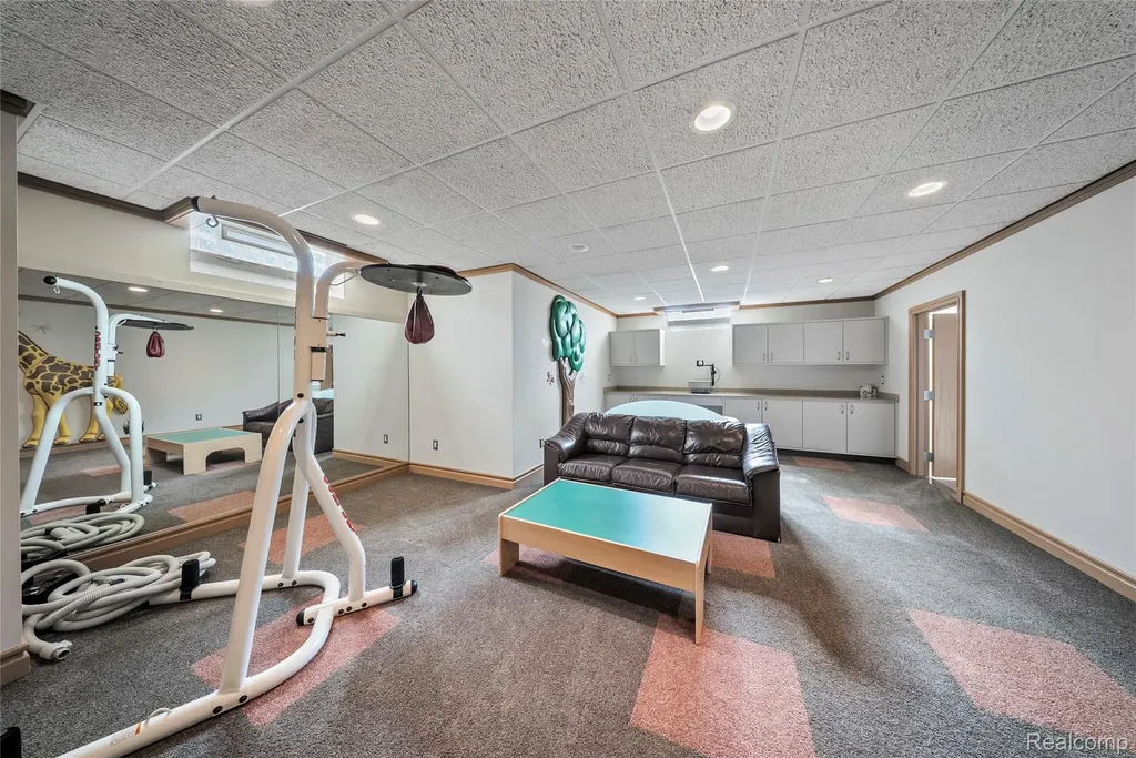9281 Island Drive Grosse Ile Township MI 48138