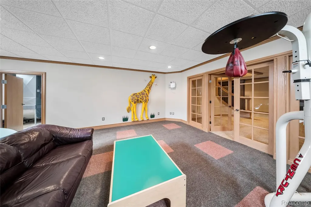 9281 Island Drive Grosse Ile Township MI 48138