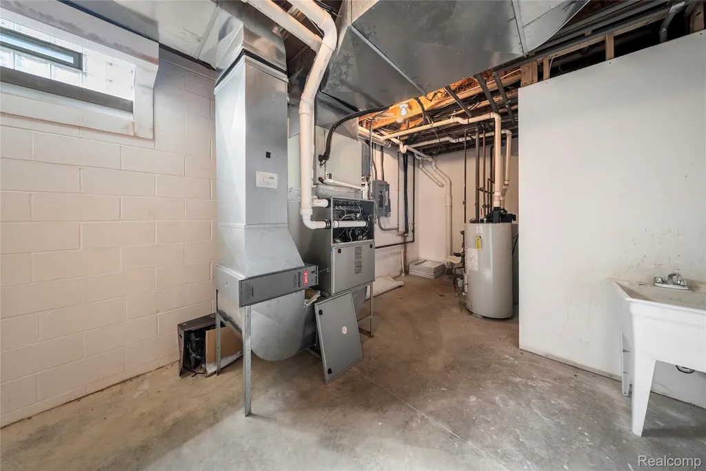 9281 Island Drive Grosse Ile Township MI 48138