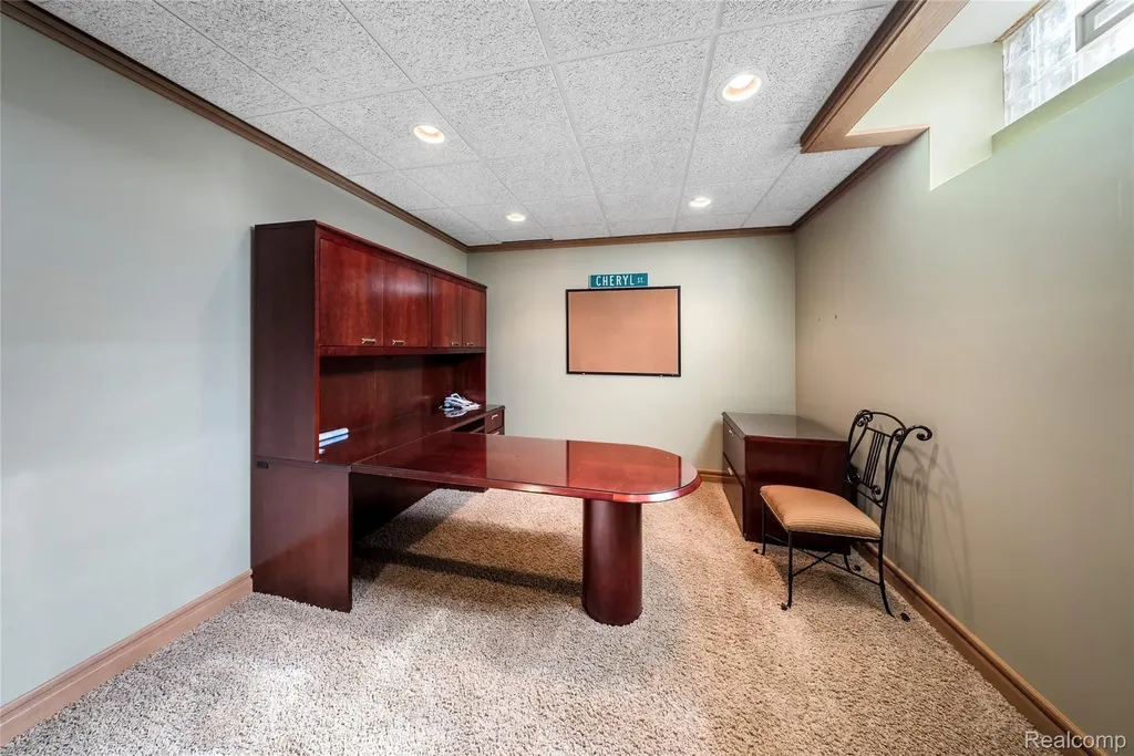 9281 Island Drive Grosse Ile Township MI 48138