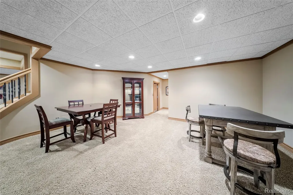 9281 Island Drive Grosse Ile Township MI 48138