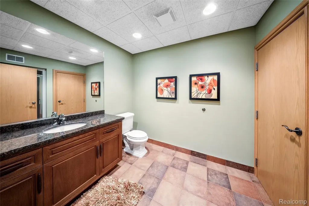 9281 Island Drive Grosse Ile Township MI 48138
