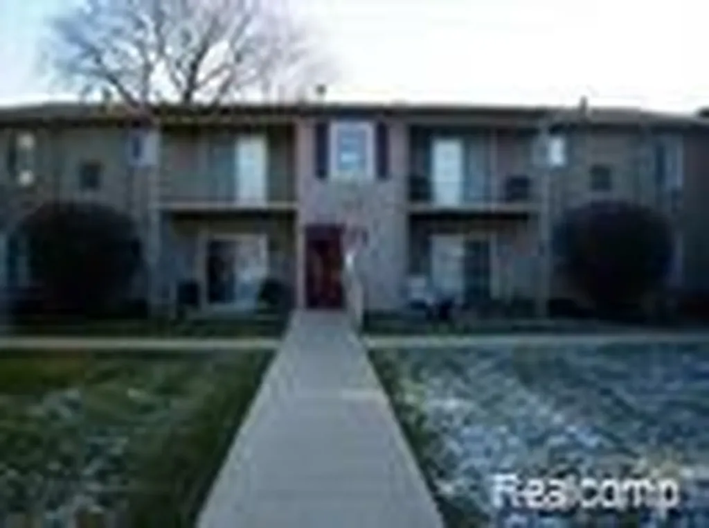 9949 Allen Pointe Drive Allen Park City MI 48101