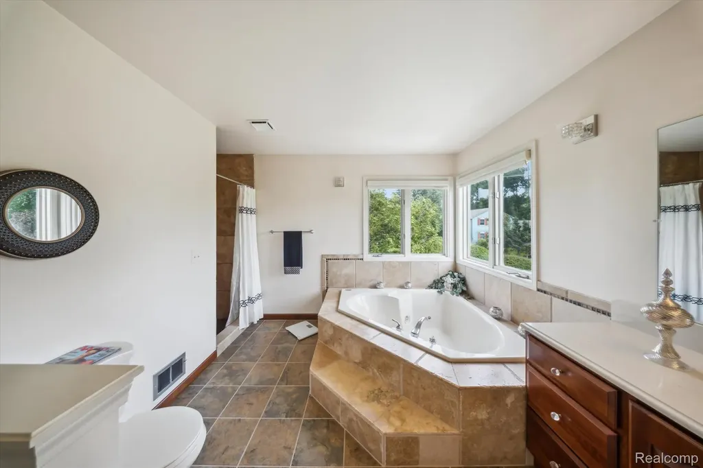 56764 Jewell Road Shelby Charter Township MI 48315
