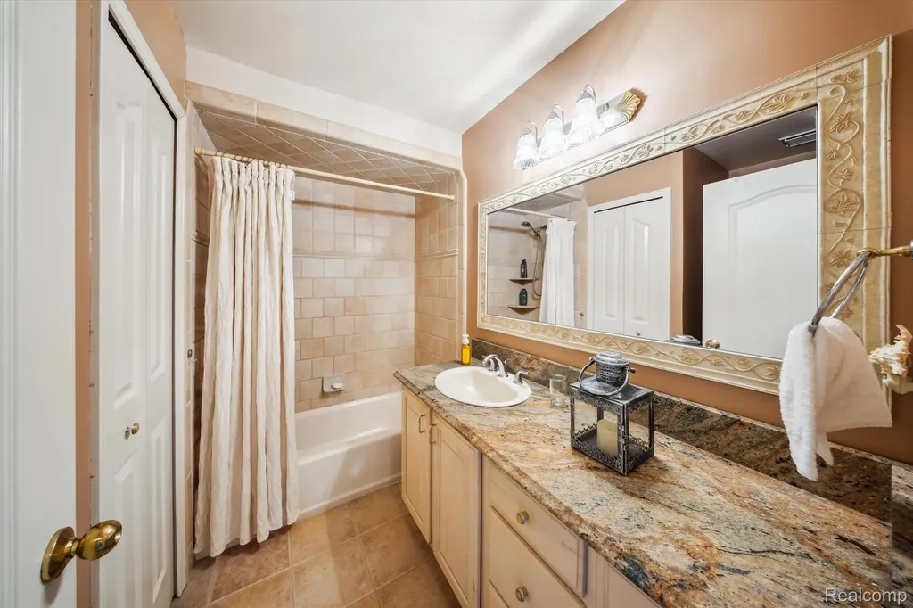 56764 Jewell Road Shelby Charter Township MI 48315