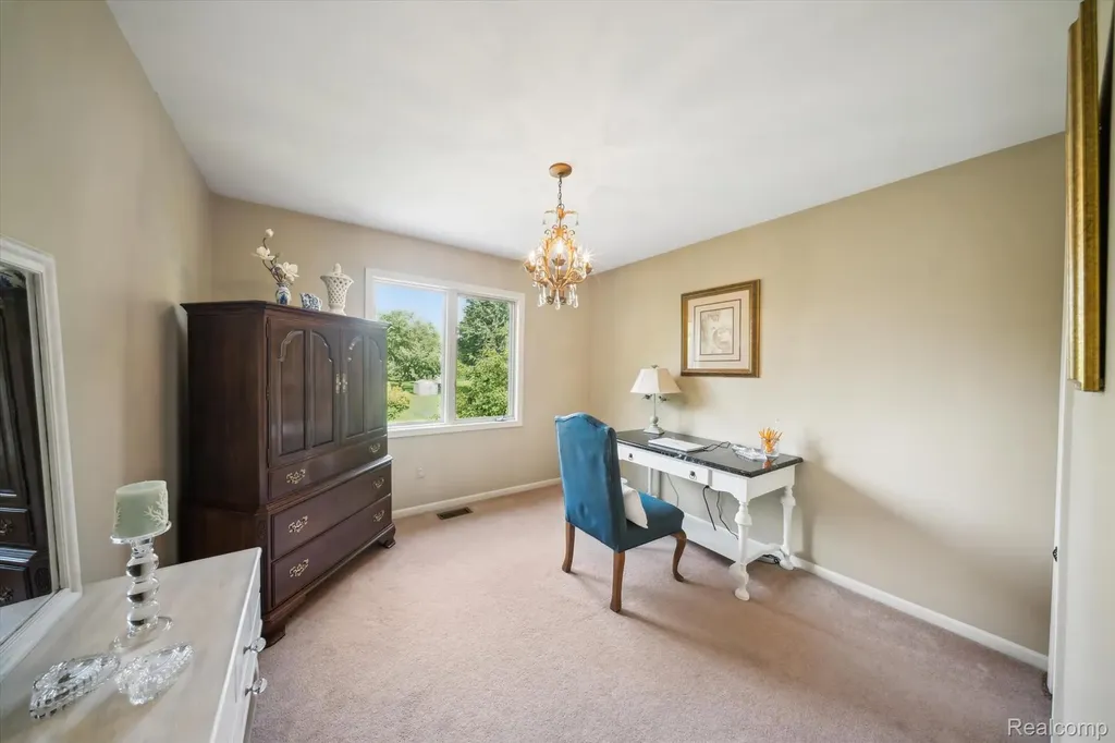 56764 Jewell Road Shelby Charter Township MI 48315