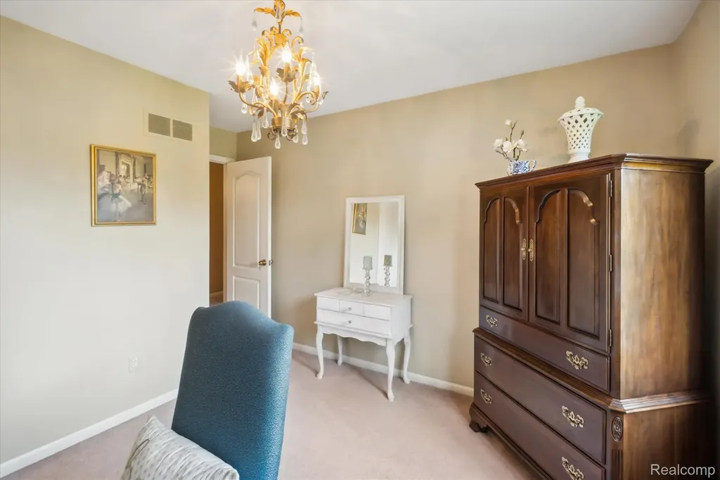 56764 Jewell Road Shelby Charter Township MI 48315
