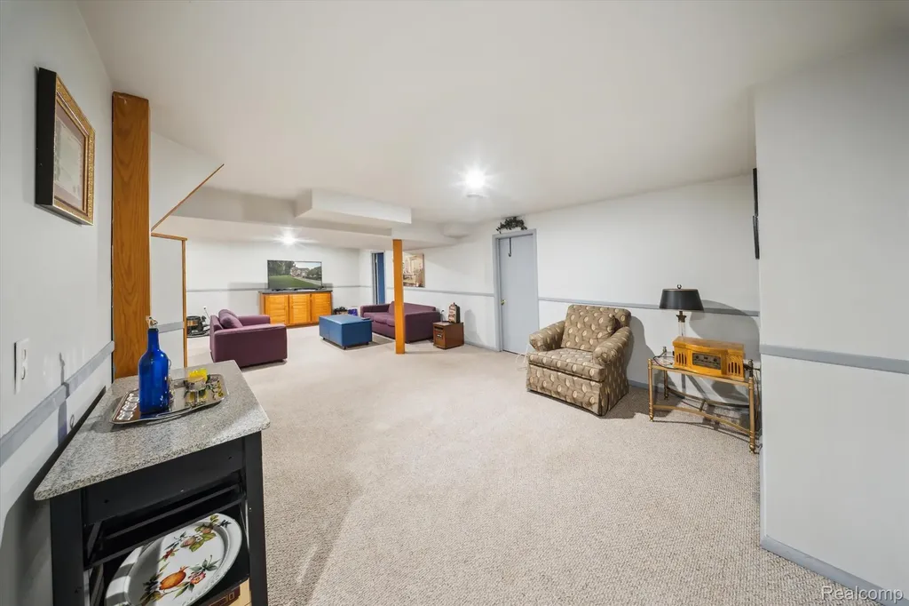 56764 Jewell Road Shelby Charter Township MI 48315