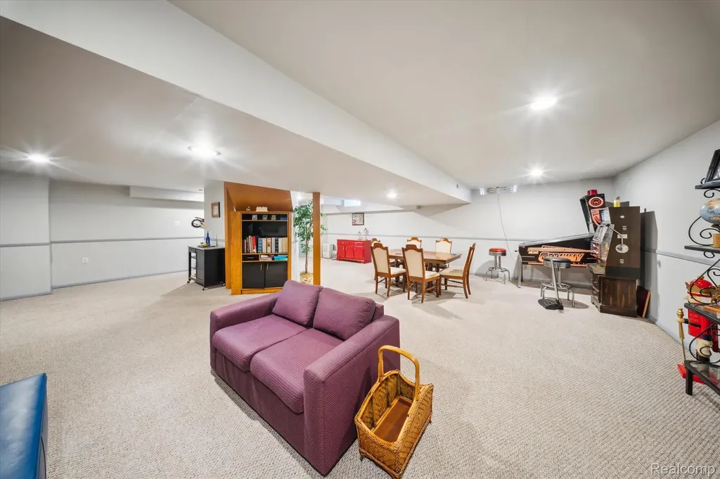 56764 Jewell Road Shelby Charter Township MI 48315