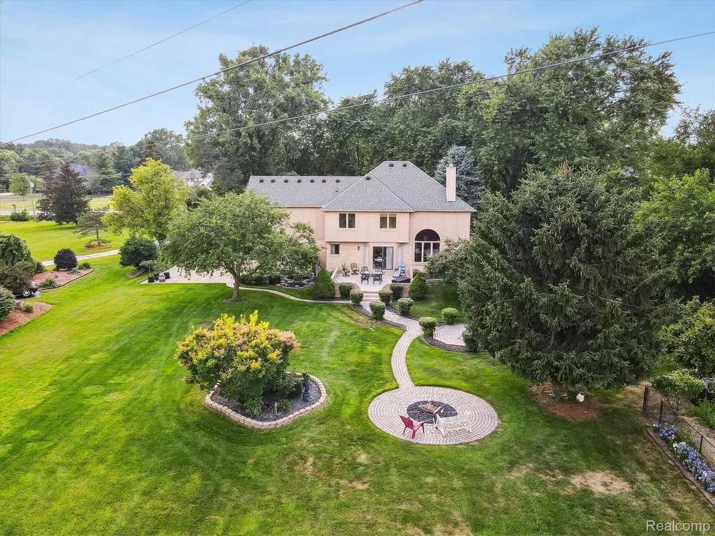 56764 Jewell Road Shelby Charter Township MI 48315