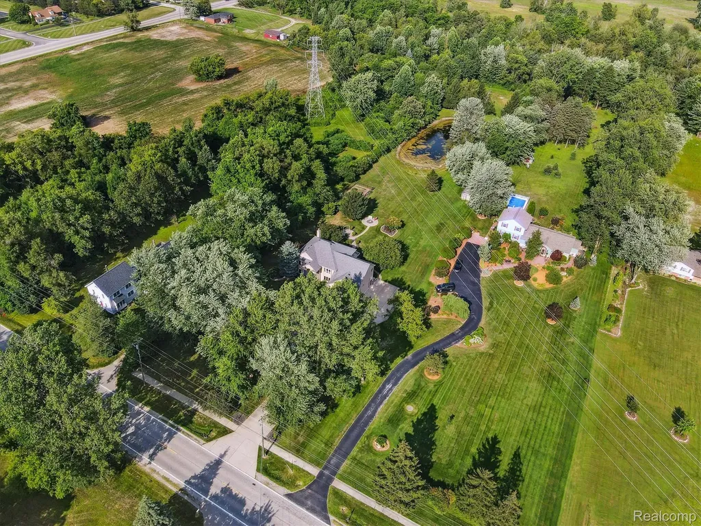 56764 Jewell Road Shelby Charter Township MI 48315