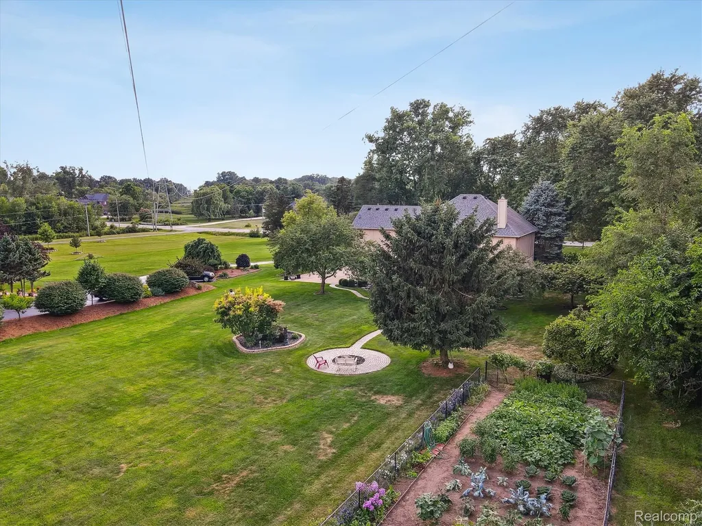 56764 Jewell Road Shelby Charter Township MI 48315