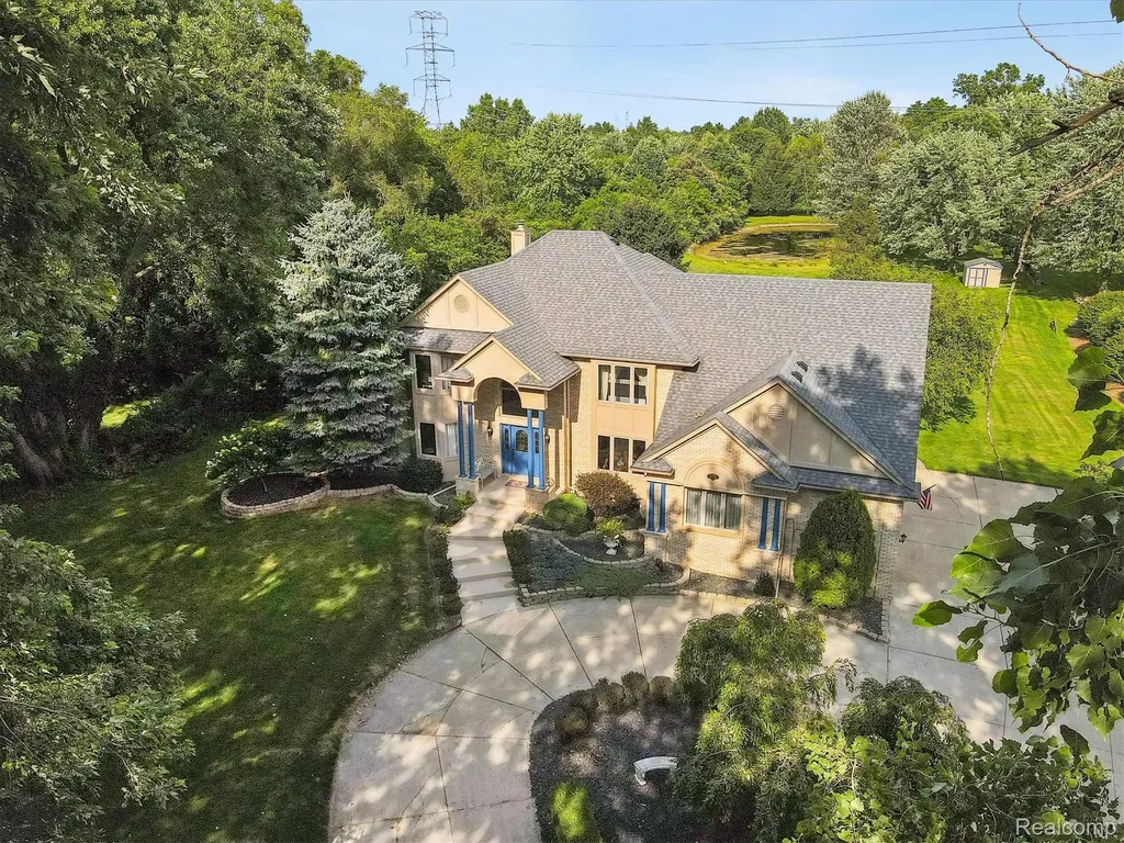 56764 Jewell Road Shelby Charter Township MI 48315