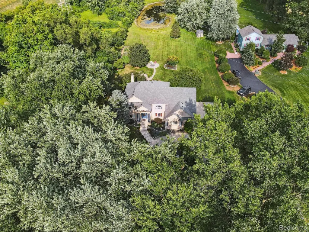56764 Jewell Road Shelby Charter Township MI 48315