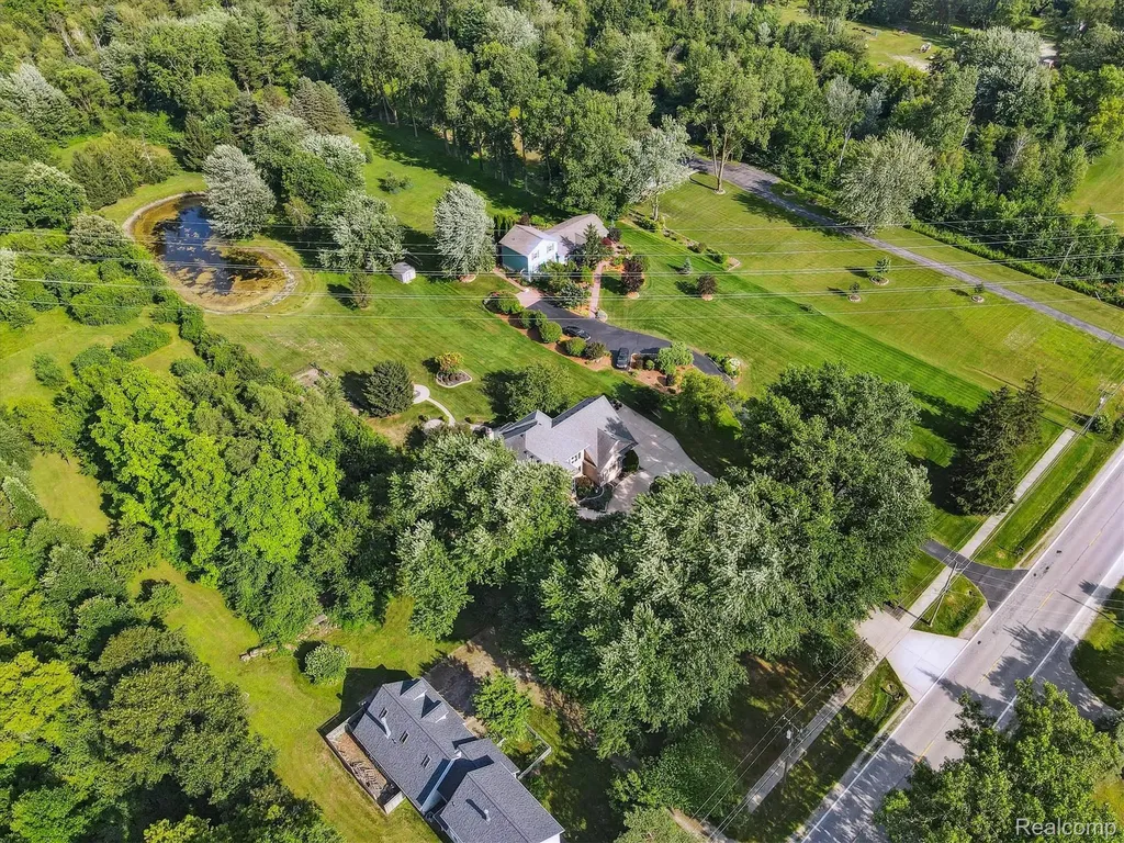 56764 Jewell Road Shelby Charter Township MI 48315