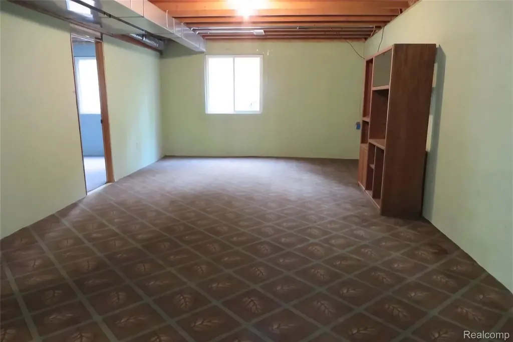 2288 Nimrod Road Traverse City City MI 49685