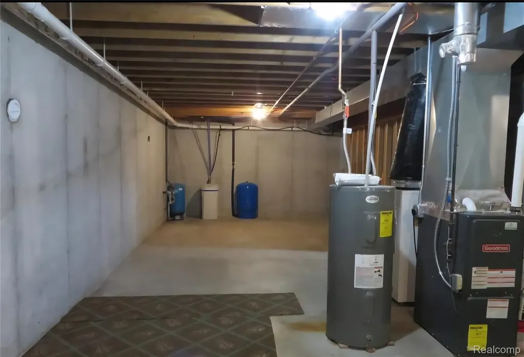 2288 Nimrod Road Traverse City City MI 49685