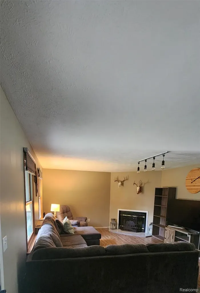 2288 Nimrod Road Traverse City City MI 49685