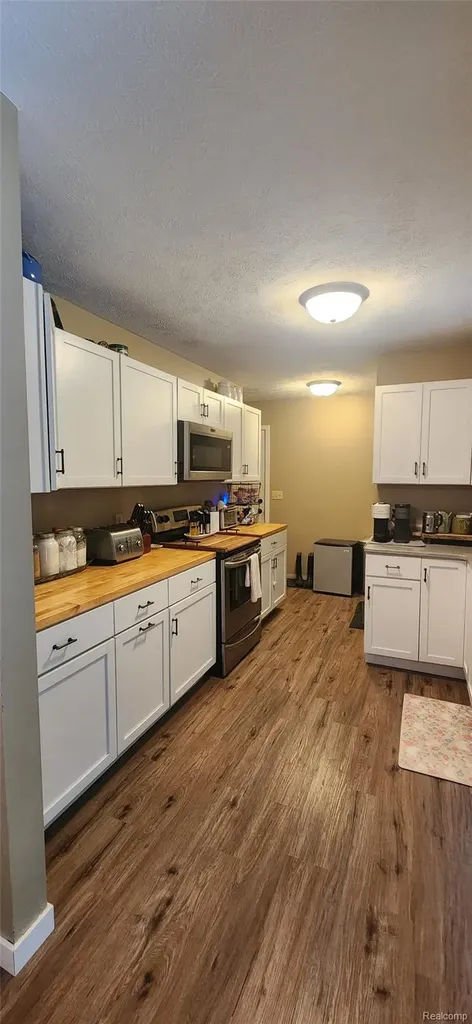2288 Nimrod Road Traverse City City MI 49685