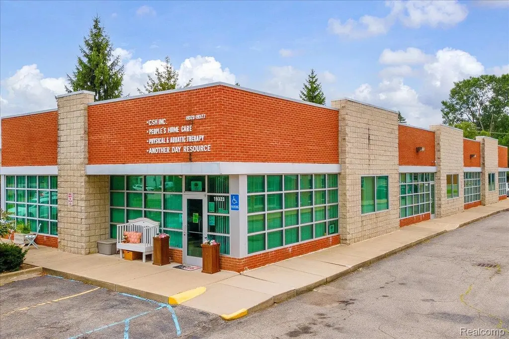 19323 Farmington Road Livonia City MI 48152