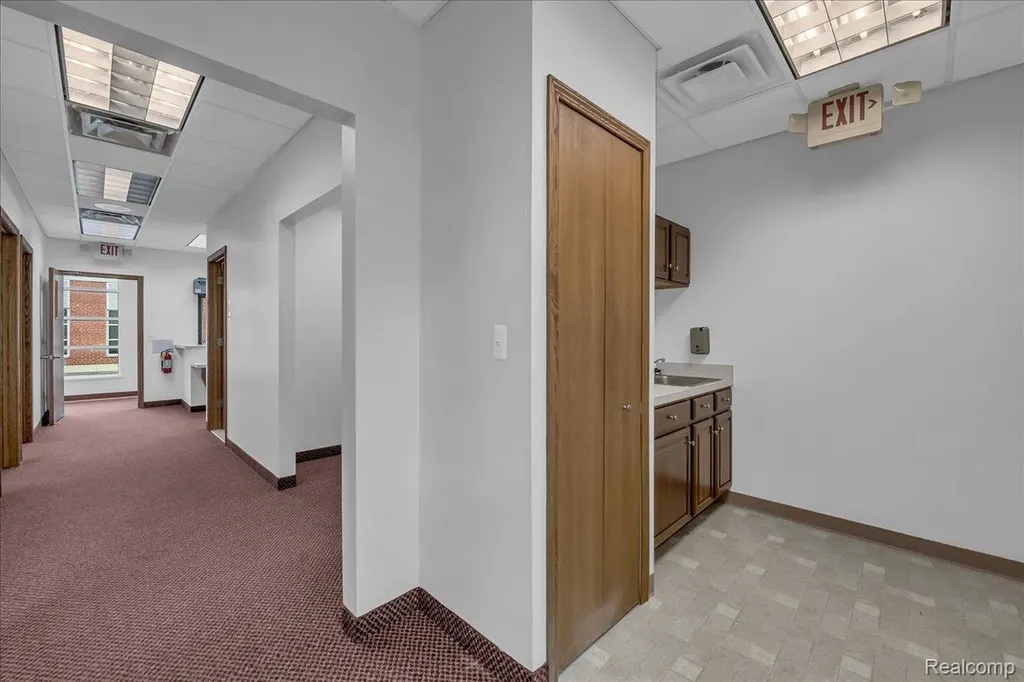 19323 Farmington Road Livonia City MI 48152