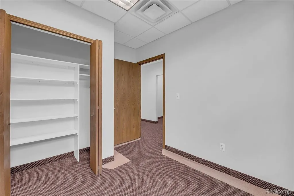 19323 Farmington Road Livonia City MI 48152