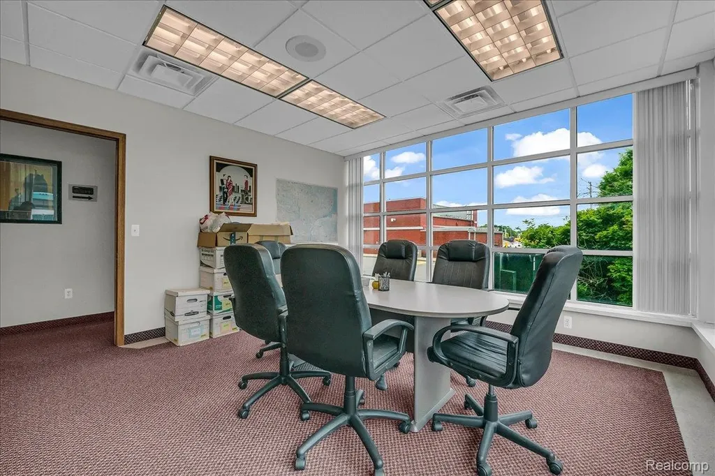 19323 Farmington Road Livonia City MI 48152