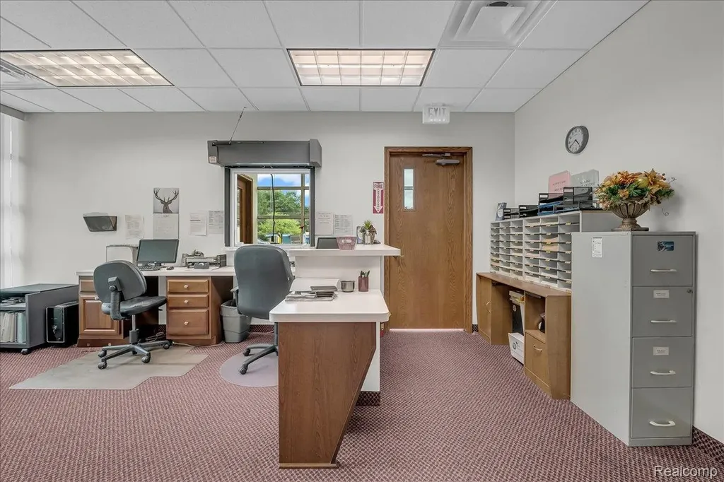 19323 Farmington Road Livonia City MI 48152