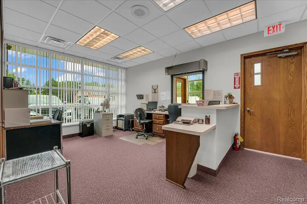 19323 Farmington Road Livonia City MI 48152