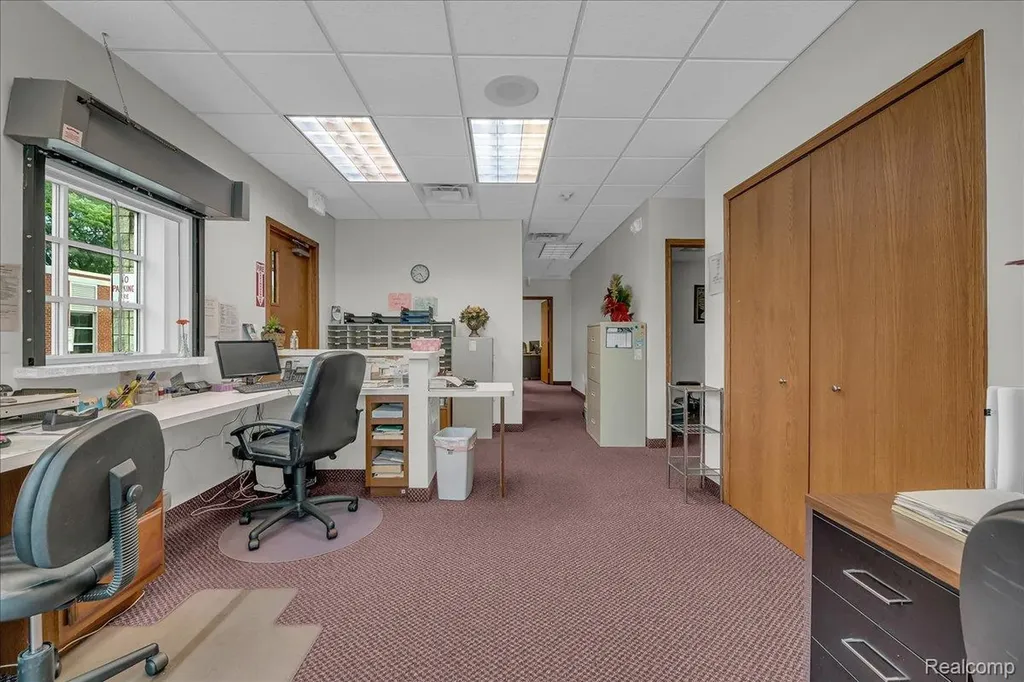 19323 Farmington Road Livonia City MI 48152