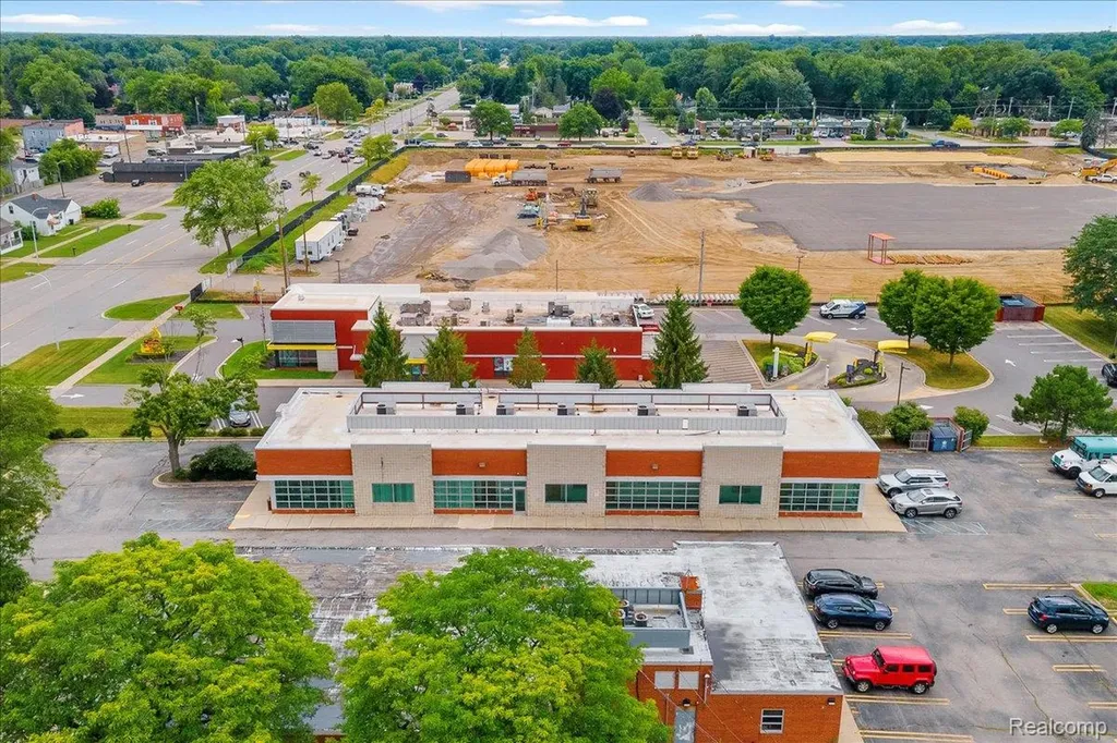 19323 Farmington Road Livonia City MI 48152