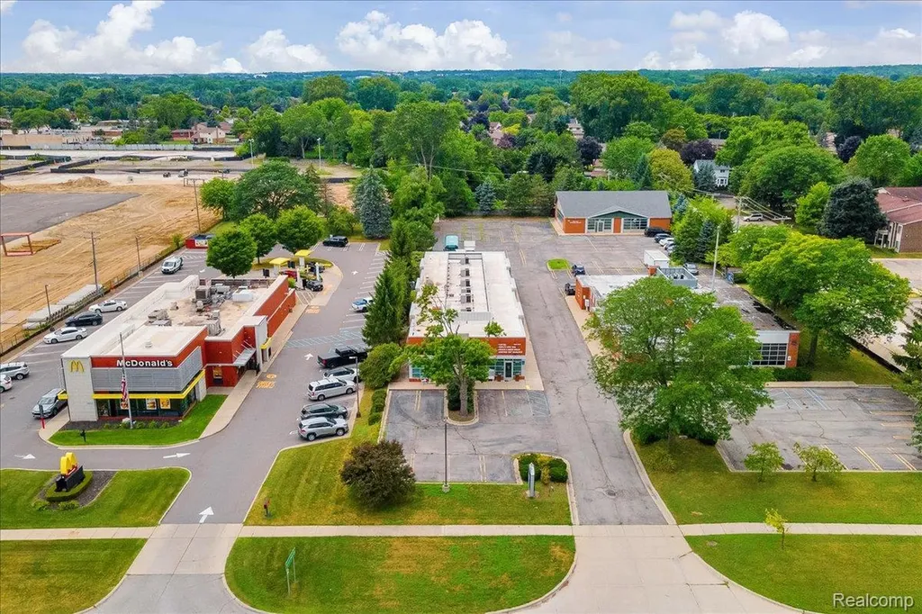 19323 Farmington Road Livonia City MI 48152