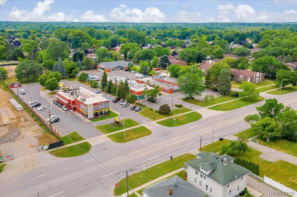 19323 Farmington Road Livonia City MI 48152