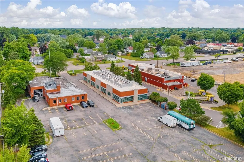 19323 Farmington Road Livonia City MI 48152