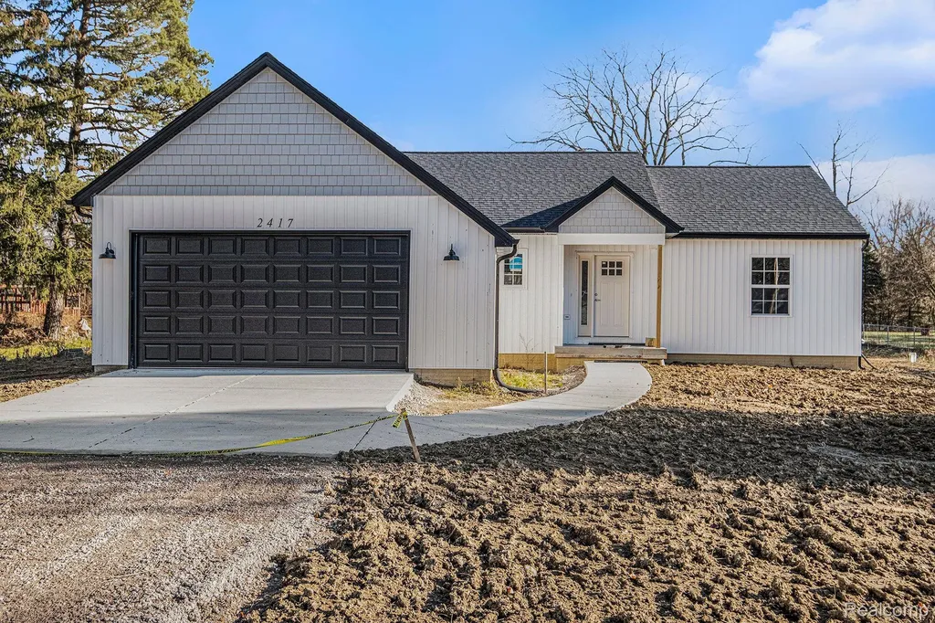 2417 Eugene Street Burton City MI 48519