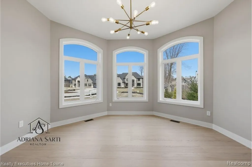 12020 Encore Court Shelby Charter Township MI 48315