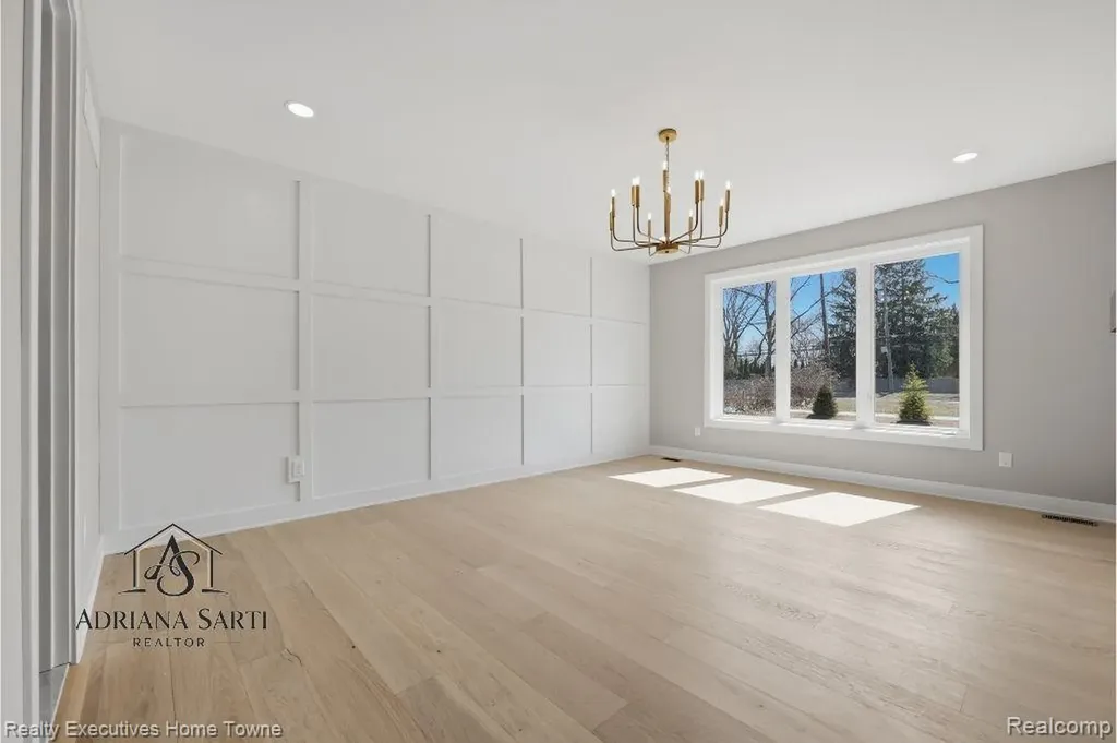 12020 Encore Court Shelby Charter Township MI 48315