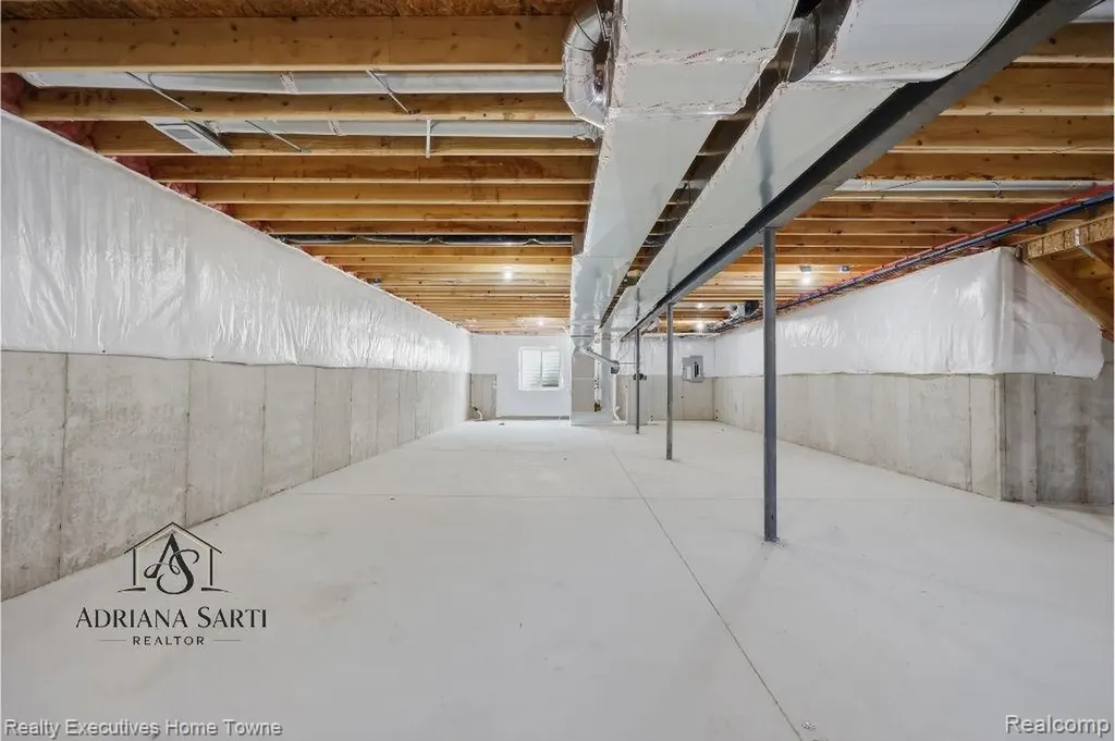 12020 Encore Court Shelby Charter Township MI 48315