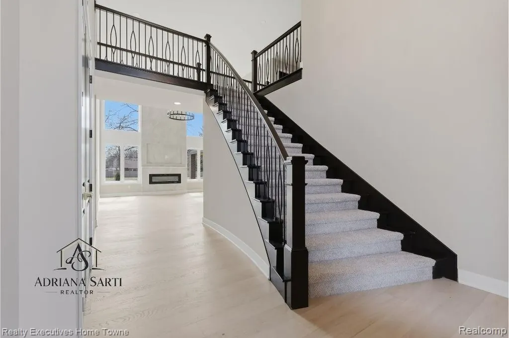 12020 Encore Court Shelby Charter Township MI 48315