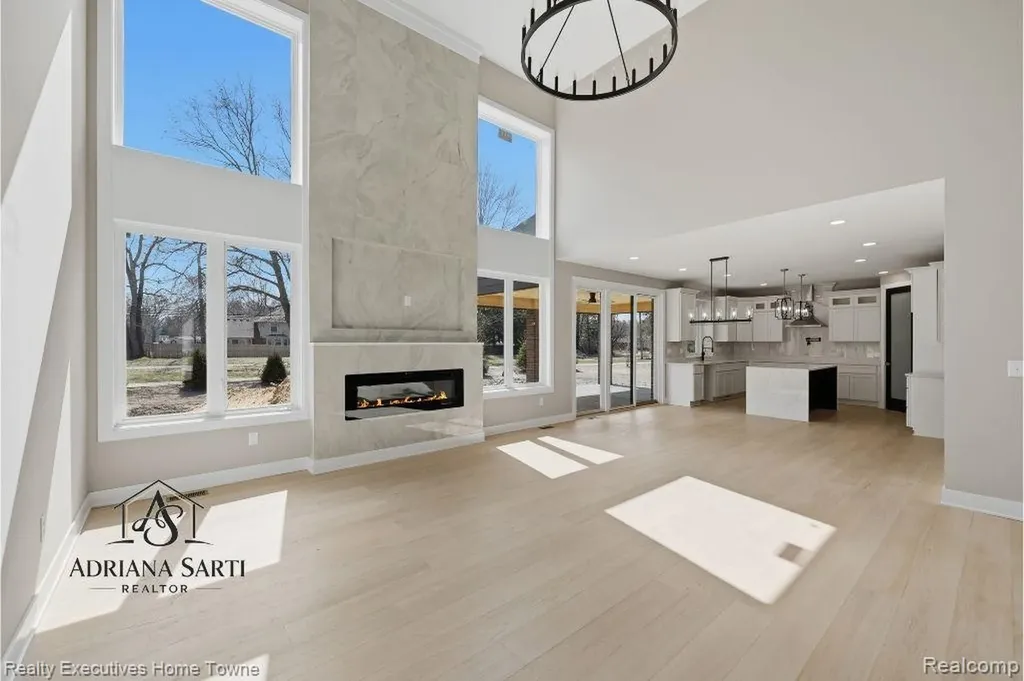 12020 Encore Court Shelby Charter Township MI 48315
