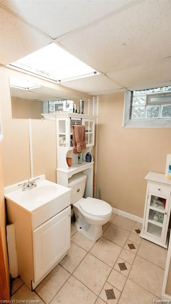 15261 Demean Avenue Allen Park City MI 48101