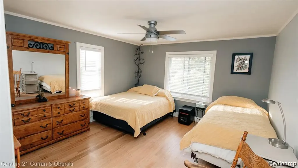 15261 Demean Avenue Allen Park City MI 48101